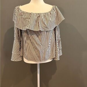 *GENTLY WORN* HYFVE Size L Gray and White Striped Off-Shoulder Blouse